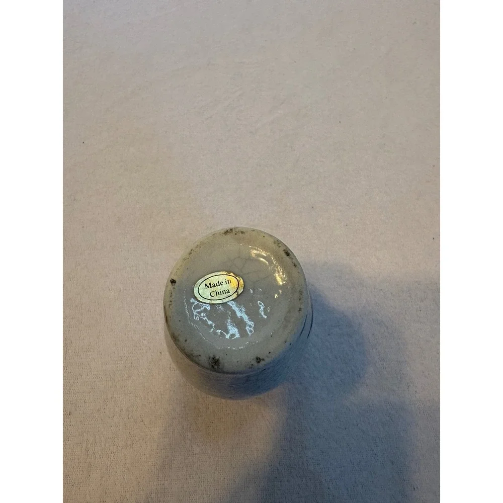 Miniature Blue & White Floral Crackle Glaze CeramicBud Vase 3.5 Inch Chinoiserie